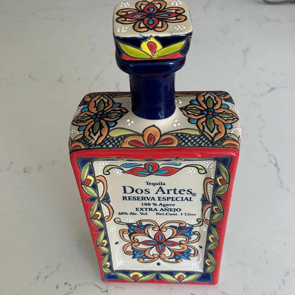 Dos Artes Tequila Bottle with Colorful Design 1L (empty)